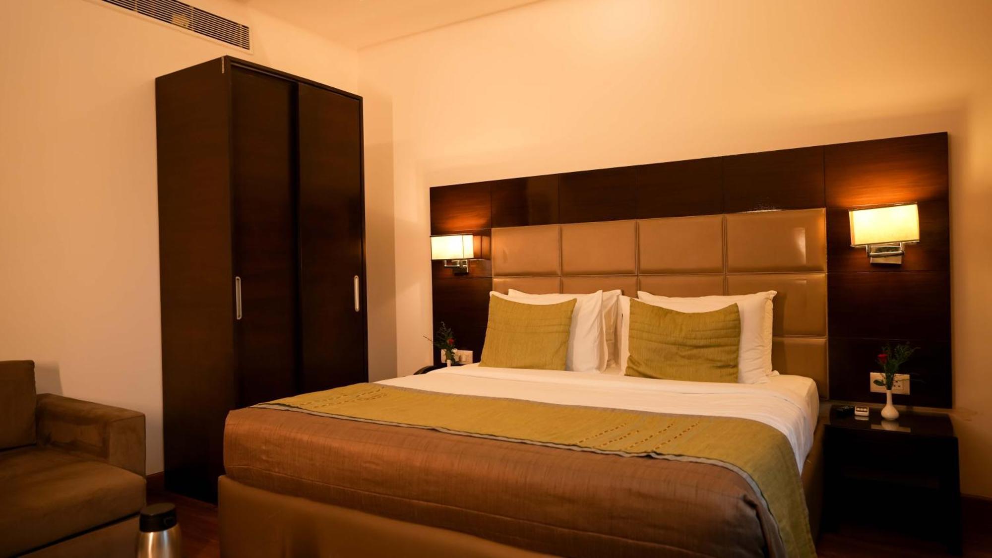 Hotel Africa Avenue - Greater Kailash 1 Нью-Дели Экстерьер фото